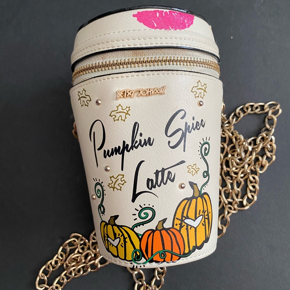 RARE Betsey Johnson Pumpkin Spice Latte Purse w/Gold Shoulder Strap